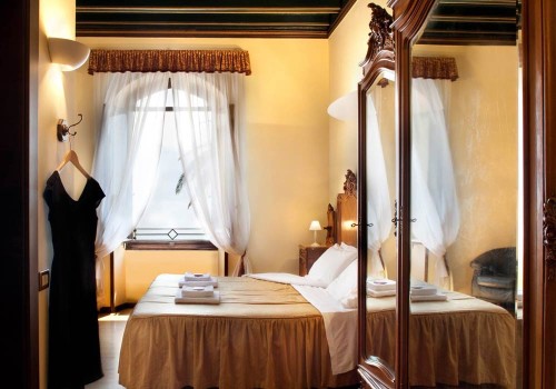 Emozione in the Manor no. 8 - Lake View