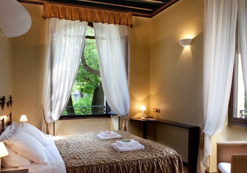 Atmosfera in the Manor no. 6 - Garden View