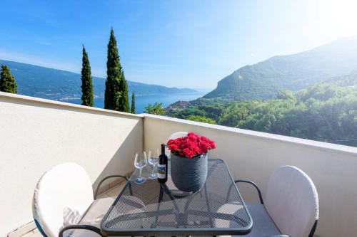 VILLA SAN VALENTINO - SUITE - Trilocale vista lago