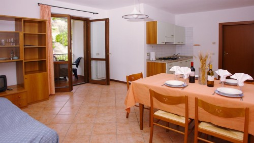 RESIDENCE RUCULÌ - Trilocale senza vista lago